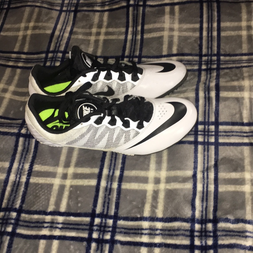 Nike spikes